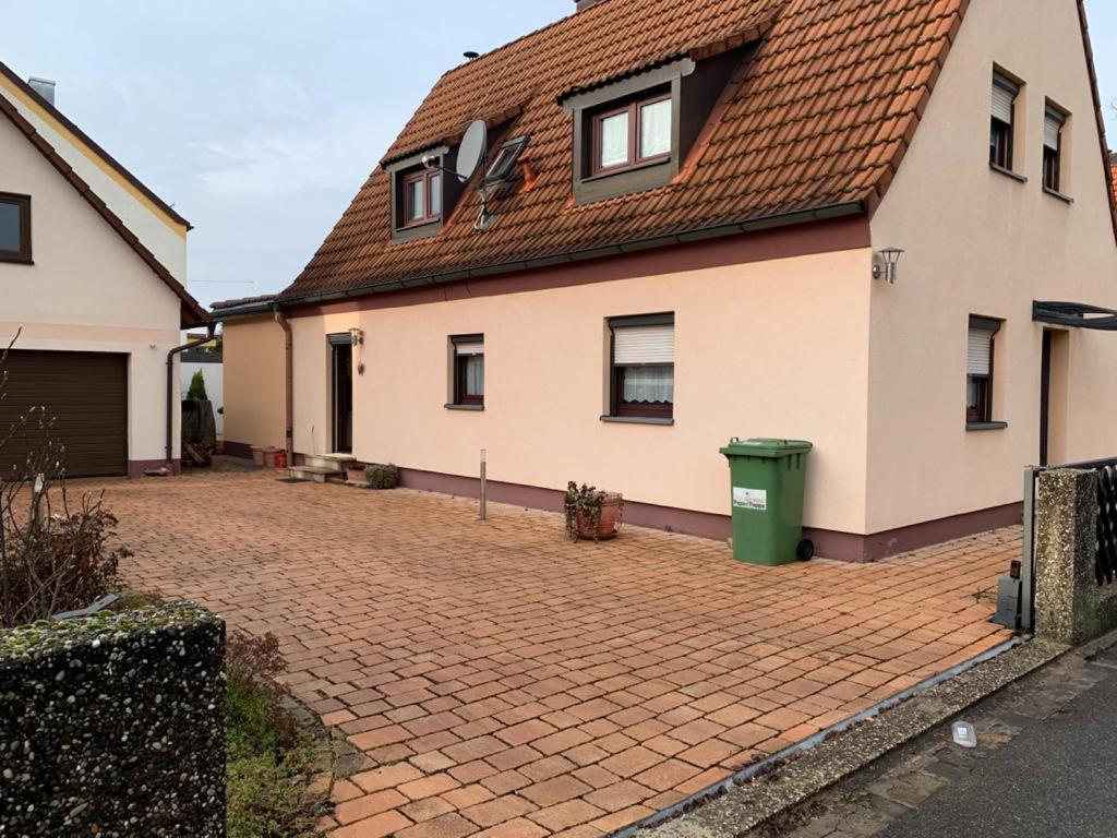 Vida Real Estate Feucht Apartman Kültér fotó